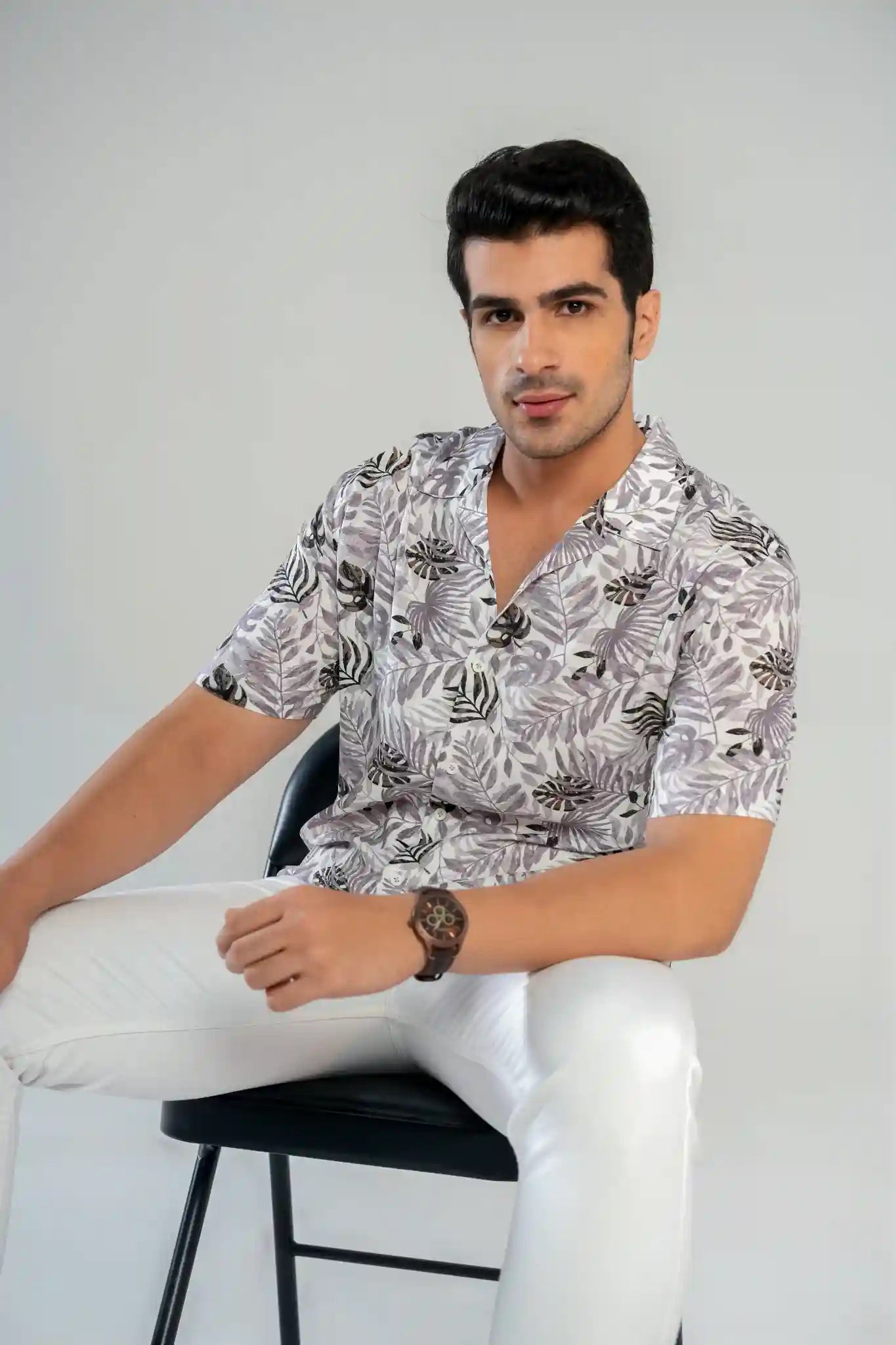 Men's Tropical Leaf Print Regular Fit Casual Wear Shirt